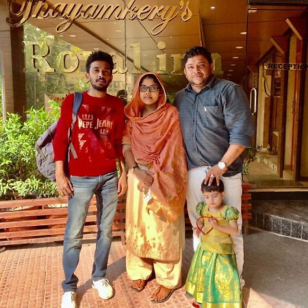 Thayamkery'S Royal Inn Kochi Buitenkant foto