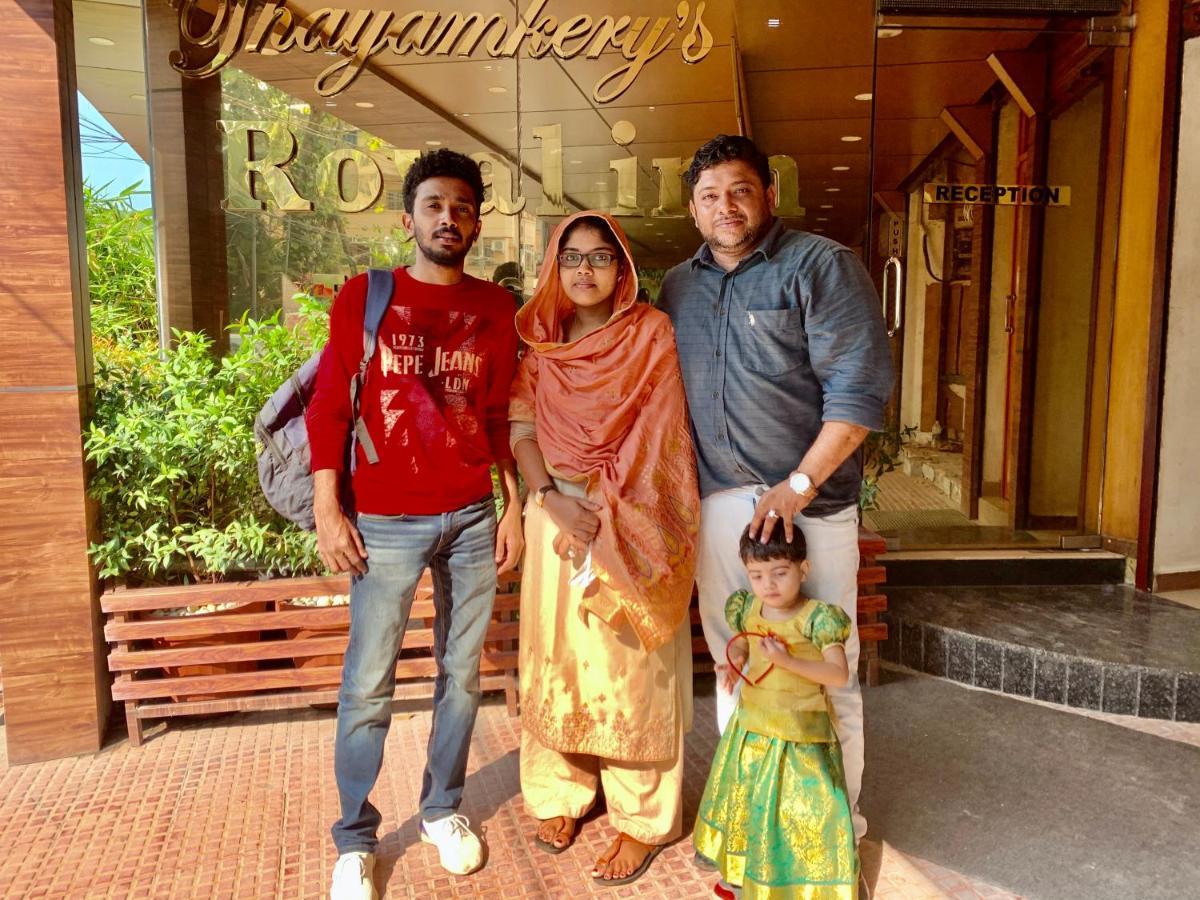 Thayamkery'S Royal Inn Kochi Buitenkant foto